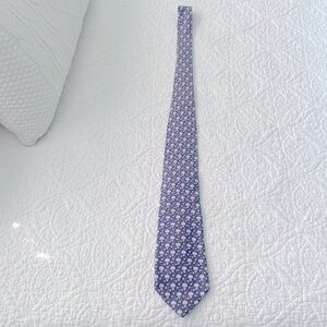 Vineyard Vines basketball tie